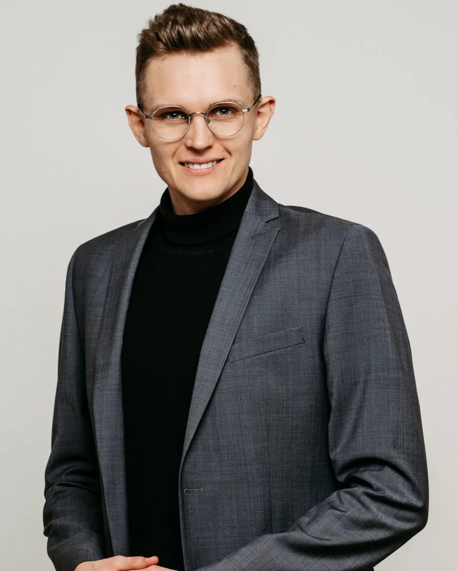 Simon Kuper - unabhängiger Finanz- und Versicherungsfachmann hinter Renditerevier